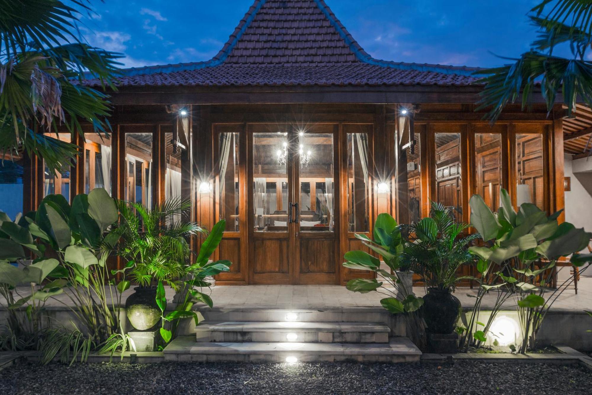 Gria Kerten Surakarta  Экстерьер фото